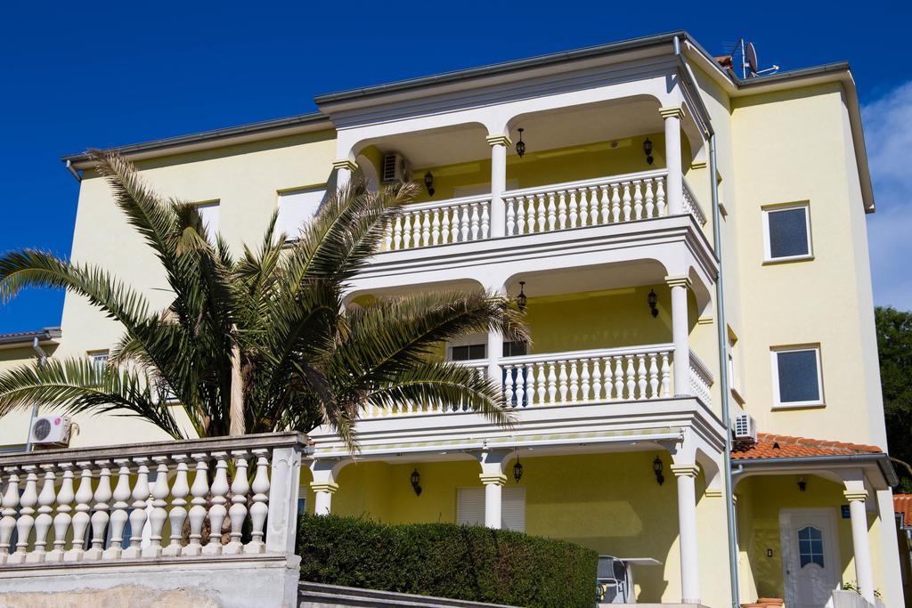 PUY Apartment Komljenovic מראה חיצוני תמונה